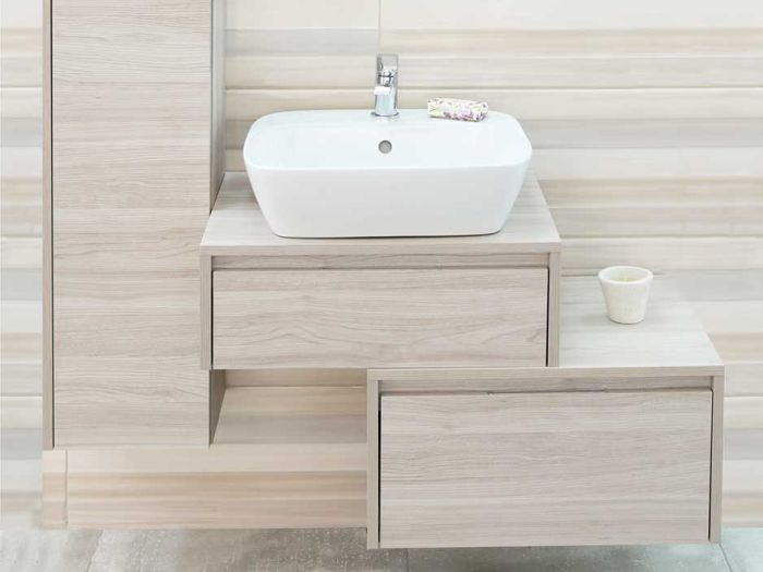 Trevi Flow White Freestanding Basin With Taphole & Overflow - 465 x 450mm